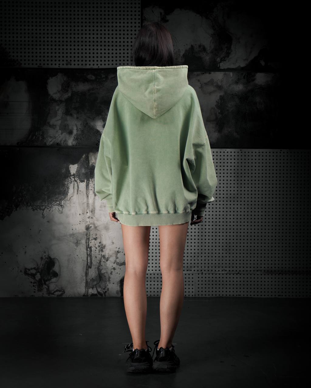 Washed hoodie "Flawless"